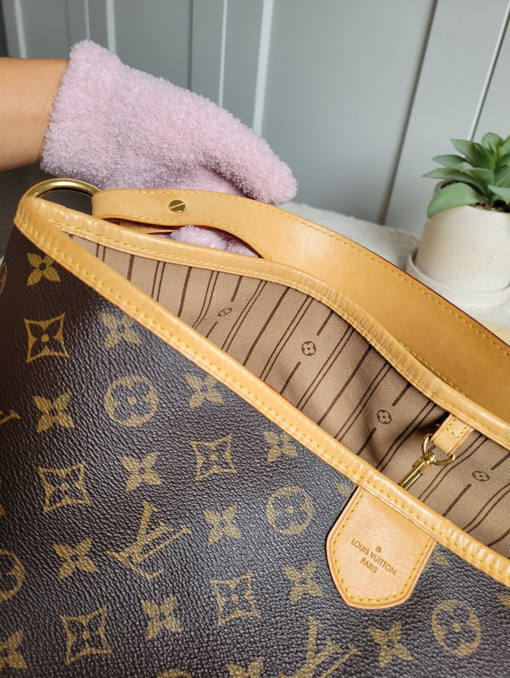 DISCONTINUED 💕Authentic Louis Vuitton DELIGHTFUL MM Hobo Shoulder Bag Monogram - Picture 6 of 16